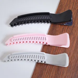 Details of the hair root volume clip, set of 3 duckbill styling hair clips in assorted colors.