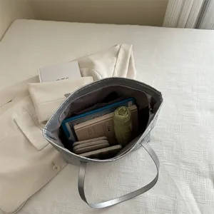 Grey large capacity tote bag for women, minimalist casual shoulder bag with spacious interior.