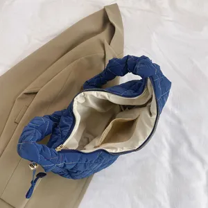 Blau gesteppte Puffer Schultertasche für Damen, lässige Tote Bag mit Reißverschluss.