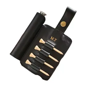 Etui en cuir pour tees de golf avec flasque en métal et tees en bois cadeau sport detail
