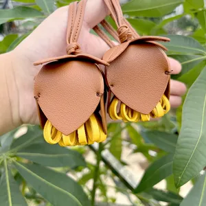 Charm sac fleur en cuir pompon porte-clés mignon pendentif pour sac à main