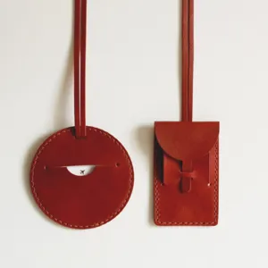 Ensemble d'étiquettes de bagages en cuir marron étiquette de valise de voyage porte-badge
