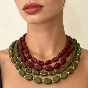 Collana di Perline a Doppio Strato Alla Moda Collane a Girocollo con Chiusura a Filo di Perline di Resina Plastica Ovale Irregolare Geometrica per Gioielli da Donna Uomo