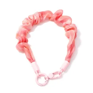 Rose froncé tissu sangle porte-clés et bijou de sac, accessoire suspendu multifonctionnel doux.