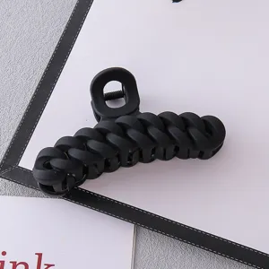 matte black chain design hair claw clip large acrylic shark clip for thick hair styling