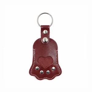 Pet fur keepsake leather keychain cute paw shaped portable bag charm for cat and dog lovers