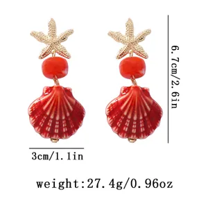 Orecchini pendenti stella marina conchiglia ceramica stile spiaggia, dettaglio gioielli donna.