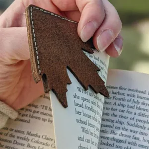 Handmade genuine leather maple leaf bookmark, vintage corner page marker for book lovers.