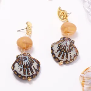 Orecchini pendenti con conchiglia stile spiaggia estiva da donna, gioielli di tendenza.
