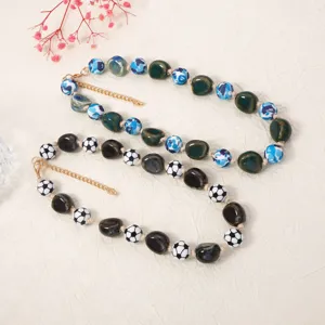 Set di collana con perle in ceramica irregolare stile europeo e americano chic moda.