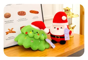 Süßes Weihnachten Plüschtier Set, Weihnachtsmann und Baum Puppen für festliche Raumdekoration.
