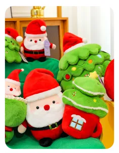 Niedliche Weihnachts-Plueschspielzeug Details, weiche Weihnachtsmann Puppe Dekoration.