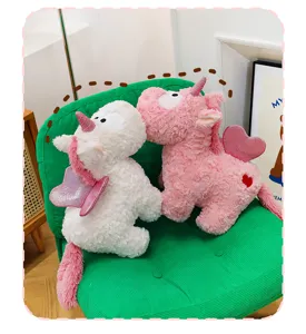 Simpatico set di peluche unicorno angelo cartone animato con grandi occhi e cuori per bambini.