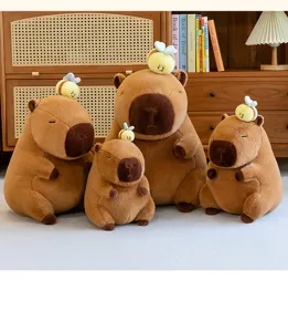 Simpatico peluche capibara con piccola ape sulla testa, morbido pupazzo imbottito regalo bambini.