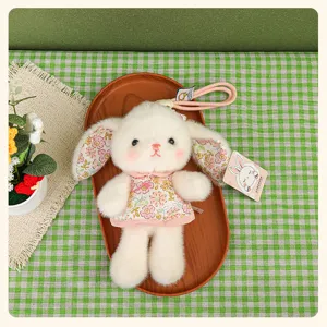 Adorable pendentif peluche lapin style chinois avec robe florale, cadeau de poupée douce.