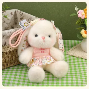 Joli lapin en peluche style chinois porte-clés poupée en tissu doux sac pendentif.