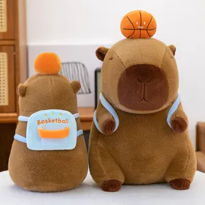 Süßes Wasserschwein Plüschtier mit Basketball Rucksack, weiche Stofftier Puppe Geschenk.
