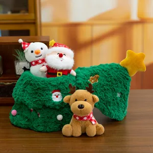 Weihnachts Plueschspielzeug Set mit suessen Weihnachtsmann Schneemann und Rentier Puppen.