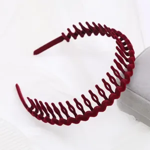 Burgundy velvet toothed hair hoop detail, non-slip hairband for daily wash and face makeup.