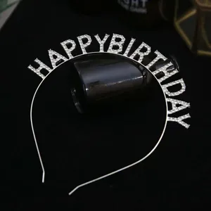 Serre-tête strass Joyeux Anniversaire argenté accessoire de cheveux de fête pour femme.