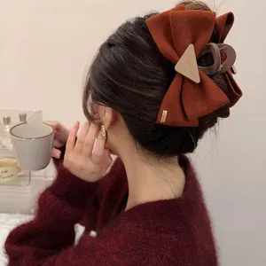 Rétro grande pince à cheveux nœud pour femmes, accessoire de coiffure élégant en velours.