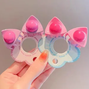 Schattige Y2K dopamine haarklemmen voor meisjes, stijlvolle kattenoor haaraccessoires met balletjes.