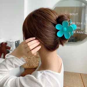 Pince à cheveux fleur style coréen pour femme, grande pince requin turquoise pour coiffure élégante.