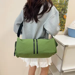 Casual minimalist large capacity shoulder crossbody bag for travel and daily use, green design.