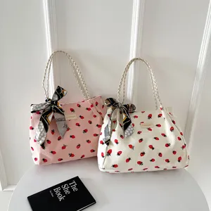 Borsa shopper in corduroy con stampa di fragole da donna, grande borsa a tracolla.