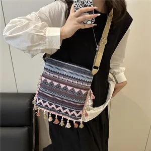 Ethnic style tassel crossbody bag, retro geometric print casual shoulder bag for women.