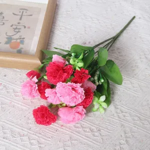 Kunstmatige anjer bloemen boeket neppe bloemen voor huisdecoratie en moederdagcadeau.