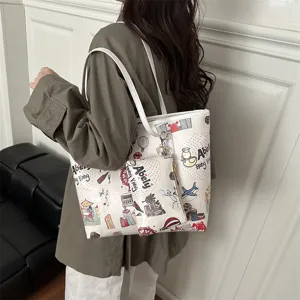 Women Large Capacity Tote Bag Graffiti Print Commuting Shoulder Bag With Pouch