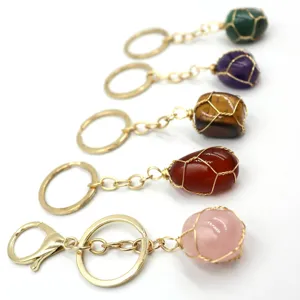 Irregular Natural Crystal Stone Wire Wrapped Keychain Gold Metal Lobster Clasp Bag Charm Fashion Jewelry Ornament Accessory