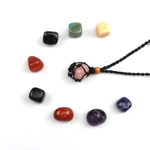 Collana in rete nera regolabile con pietre curative di cristallo intercambiabili catena