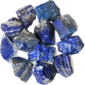 Natuurlijke ruwe lapis lazuli edelstenen kristal mineraal monster voor decoratie.