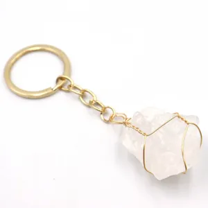 Portachiavi in pietra di quarzo cristallo bianco grezzo naturale avvolto in filo metallico