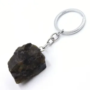 Natürlicher roher Kristallstein Schlüsselanhänger unregelmäßiger Mineral Anhänger Tasche