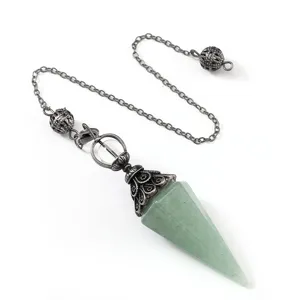 Péndulo de cristal de aventurina verde prisma hexagonal cadena plata antigua colgante