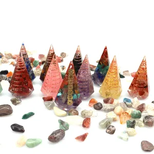 Pirámide de cono de cristal natural resina hecha a mano gema chakra yoga escritorio adorno