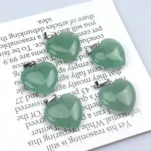 20mm natürlicher grüner Kristall Herz Anhänger Halskette DIY Handwerk Zubehör.
