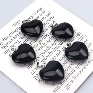 20MM Schwarzer Herzförmiger Kristall Stein Anhänger Halskette DIY Schmuck Zubehör