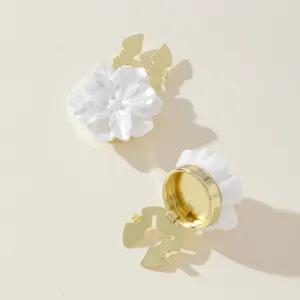 White flower button covers with gold metal clips, stylish decorative shirt button snap accessories.
