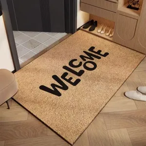 Dettaglio dello zerbino di benvenuto in fibra con superficie resistente e design per ingresso.