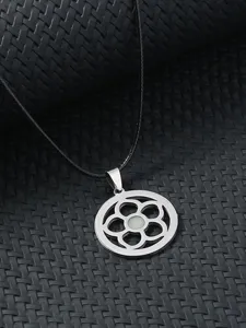 Edelstahl leuchtende Blumen Anhänger Halskette, minimalistischer Stil, modischer Schmuck.