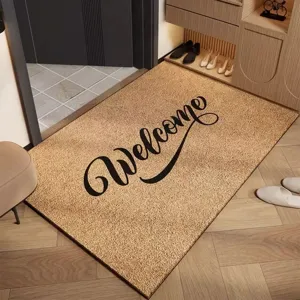Vista dettagliata dello zerbino stile cocco di benvenuto in ingresso, resistente e antiscivolo.