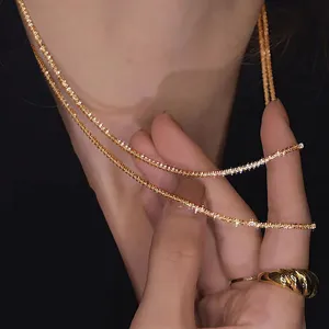 Exquisite multi-layer glittering gold chain necklace for women, sparkling clavicle chain.