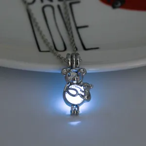 Leuchtender Bär Anhänger Halskette für Damen, süßer hohler Tierschmuck Geschenk.