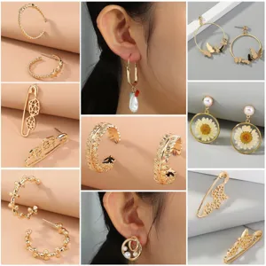 Vintage Gold Plated Alloy Drop Earrings With Artificial Pearl Resin Dried Flower Daisy Rhinestone Butterfly Cross Safety Pin Earrings For Women Trendy Creative Jewelry Gift