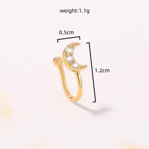 Anello da naso luna clip-on dorato con cristalli scintillanti, finto gioiello a forma di U.