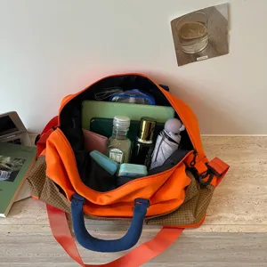 Grand sac de voyage fourre-tout, sac de sport et de fitness décontracté pour courts trajets et voyage.